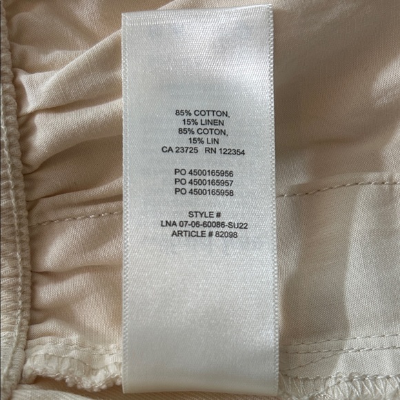 Wilfred High Waist Tan Shorts / Aritzia - Picture 5 of 5